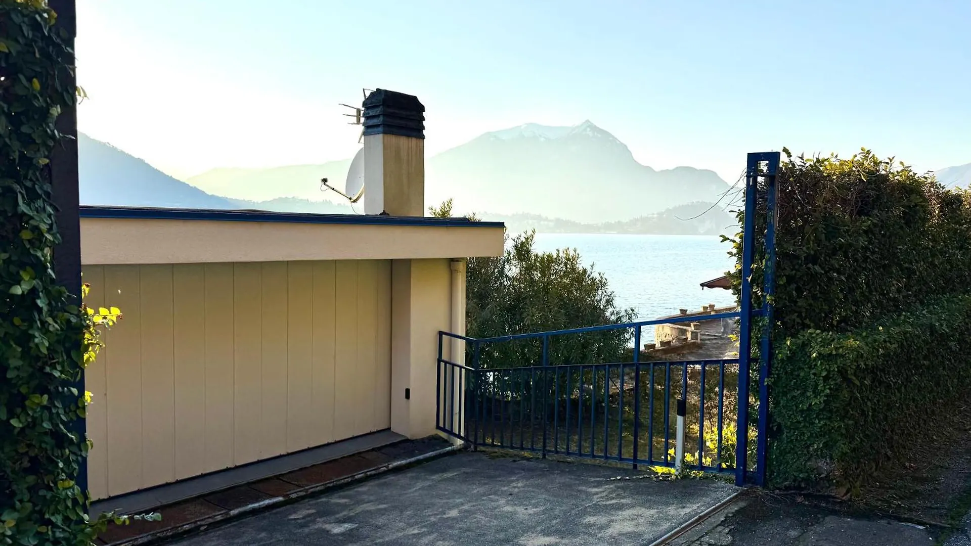 Villa Planca Fiumelatte 0*,  Italia